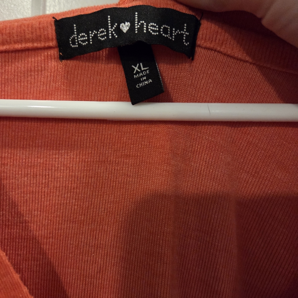 Derek Heart Pink Long Sleeve Top with Graphic - Picture 2 of 3